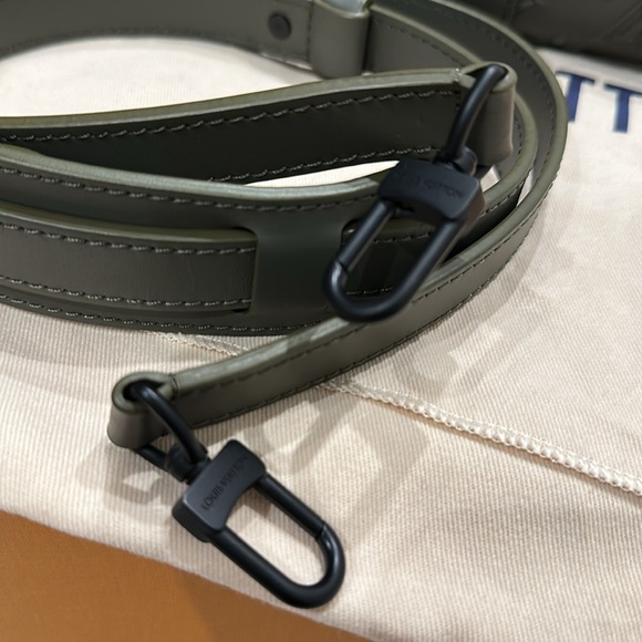 Louis Vuitton Keepall XS Shoulder Bag Monogram Seal Khaki - Picture 6 of 8